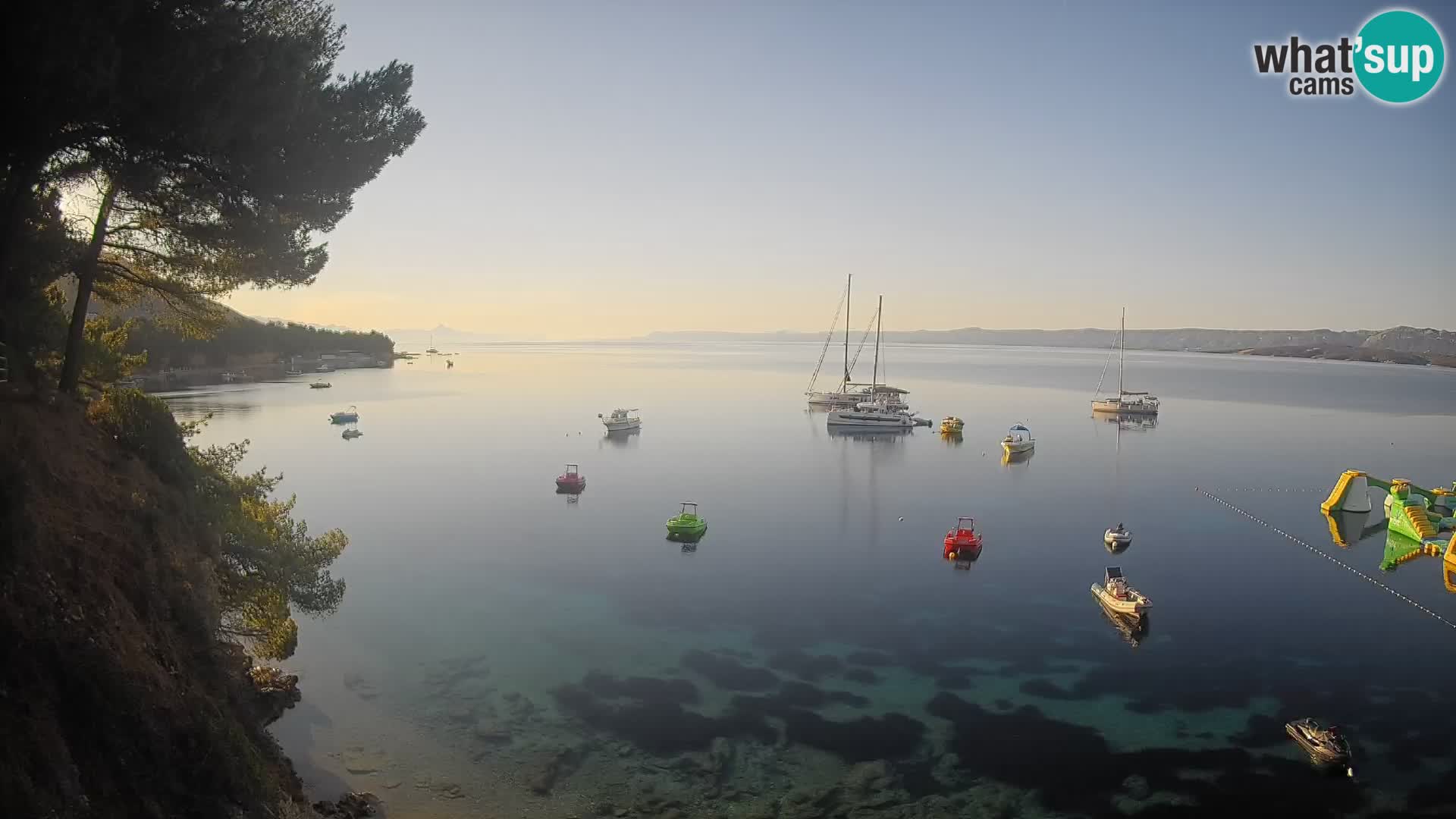 Webcam Spiaggia Potočine Bol – Vista live sulla spiaggia Borak, Isola di Brač