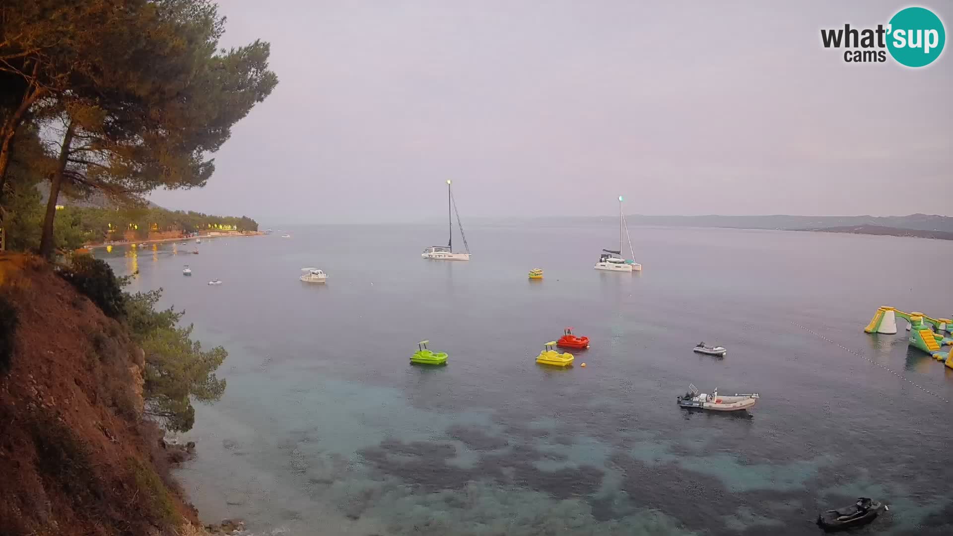 Web kamera Potočine Bol – Pogled uživo na plažu Borak, otok Brač