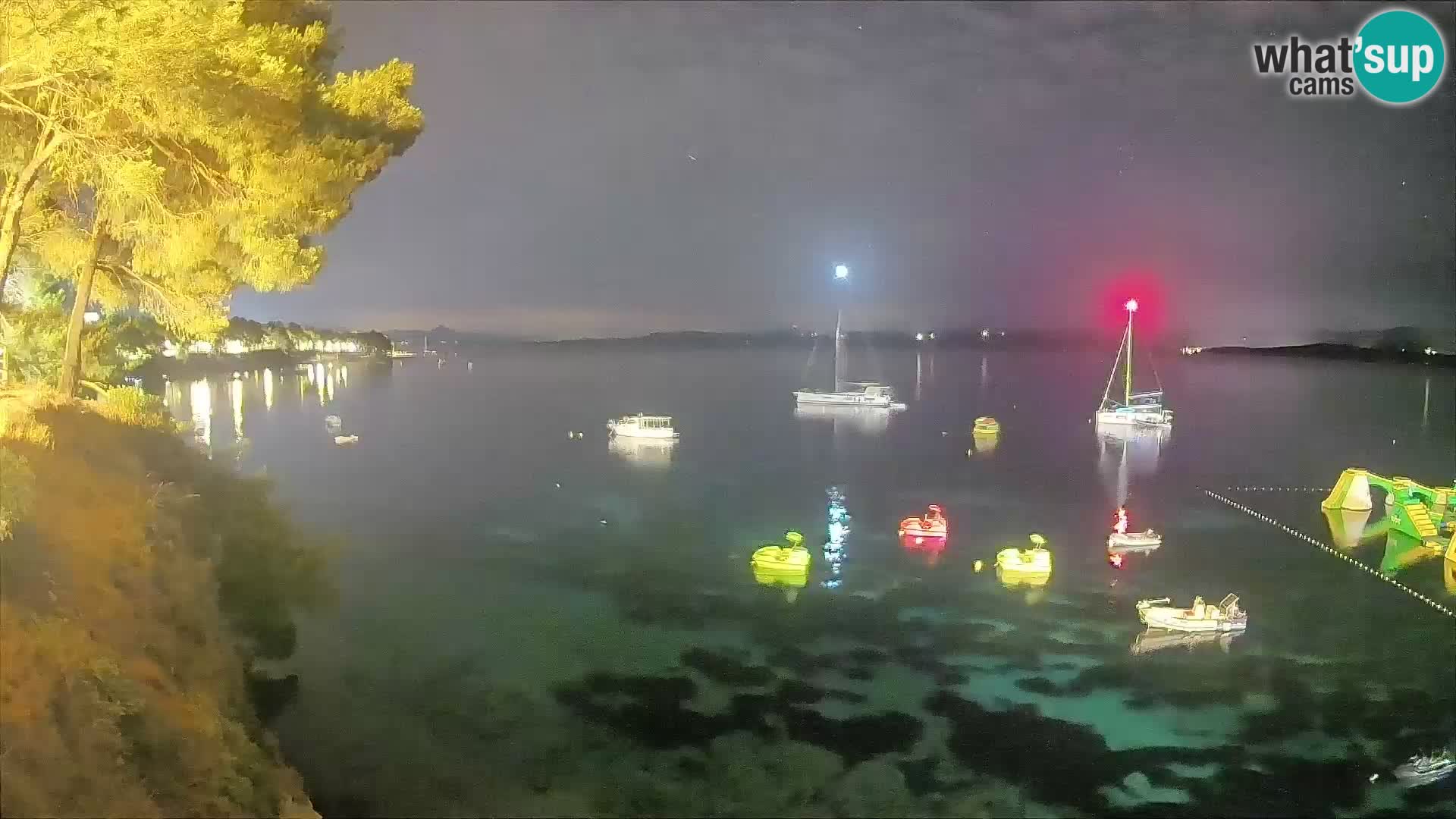 Webcam Playa Potočine Bol – Vista en vivo de Borak Beach, Isla de Brač