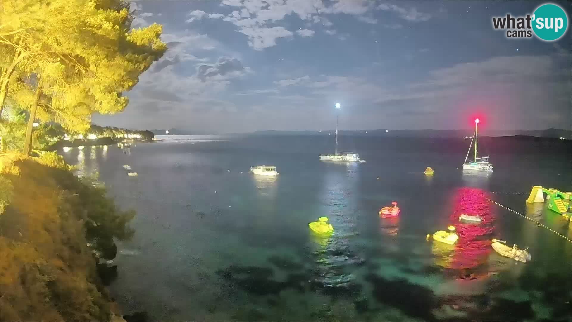 Web kamera Potočine Bol – Pogled uživo na plažu Borak, otok Brač