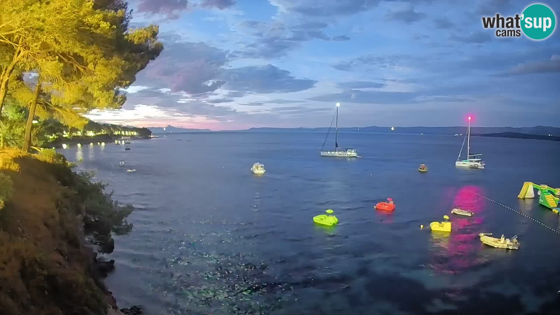 Web kamera Potočine Bol – Pogled uživo na plažu Borak, otok Brač