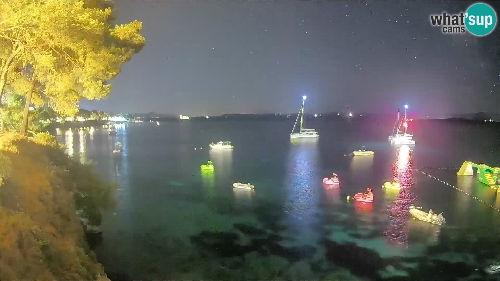 Web kamera Potočine Bol – Pogled uživo na plažu Borak, otok Brač