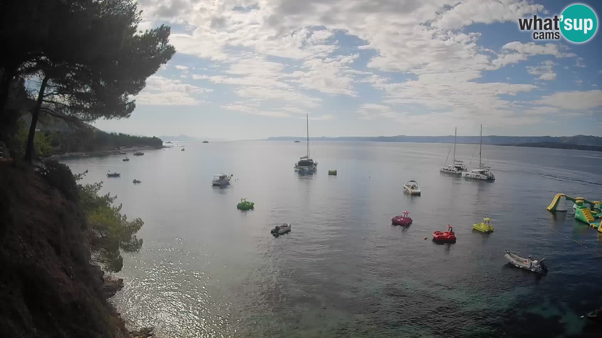 Spletna kamera Plaža Potočine Bol – Pogled v živo na plažo Borak, otok Brač