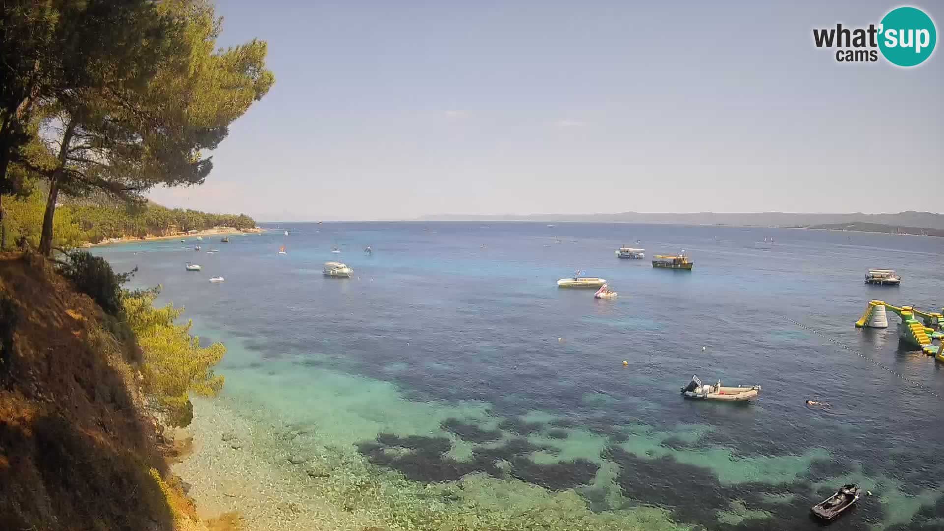 Spletna kamera Plaža Potočine Bol – Pogled v živo na plažo Borak, otok Brač