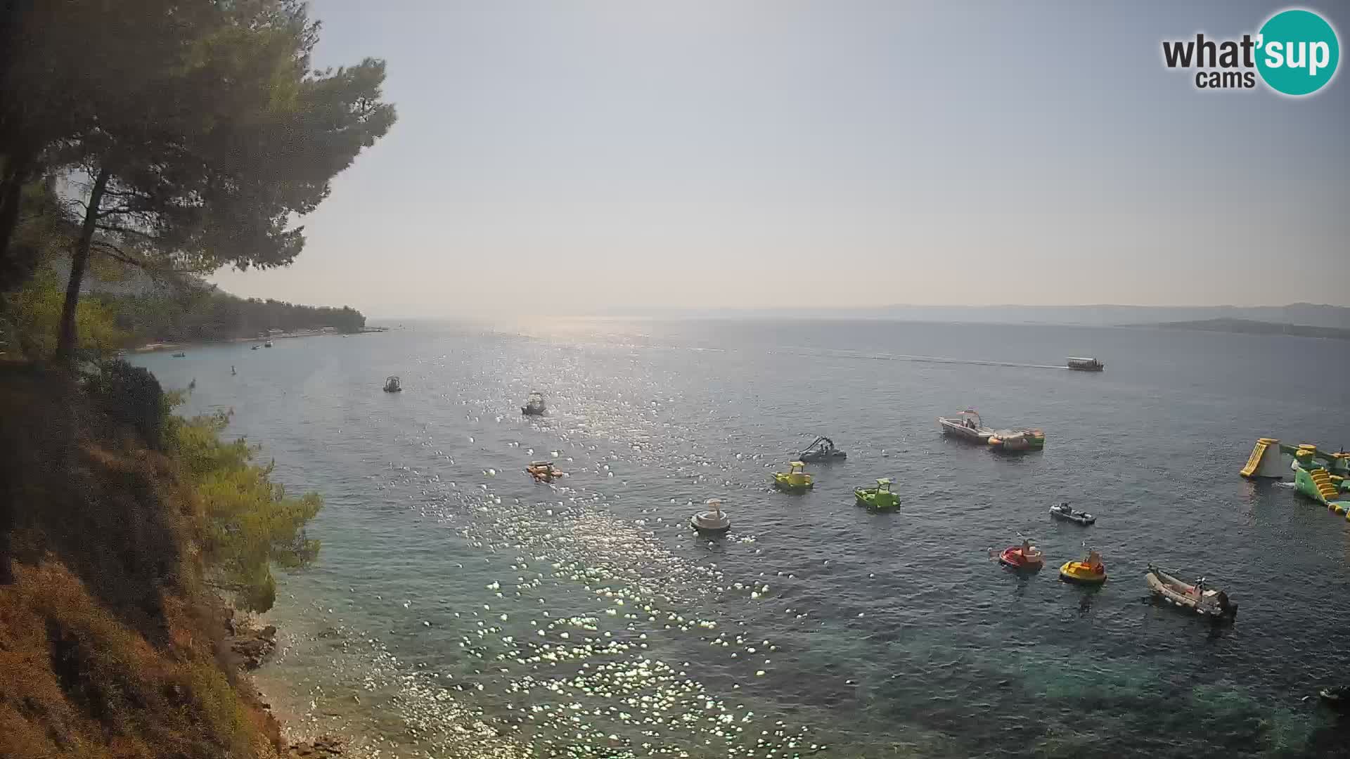 Spletna kamera Plaža Potočine Bol – Pogled v živo na plažo Borak, otok Brač