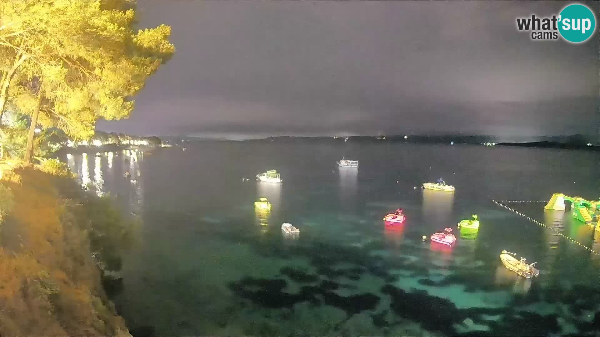 Web kamera Potočine Bol – Pogled uživo na plažu Borak, otok Brač