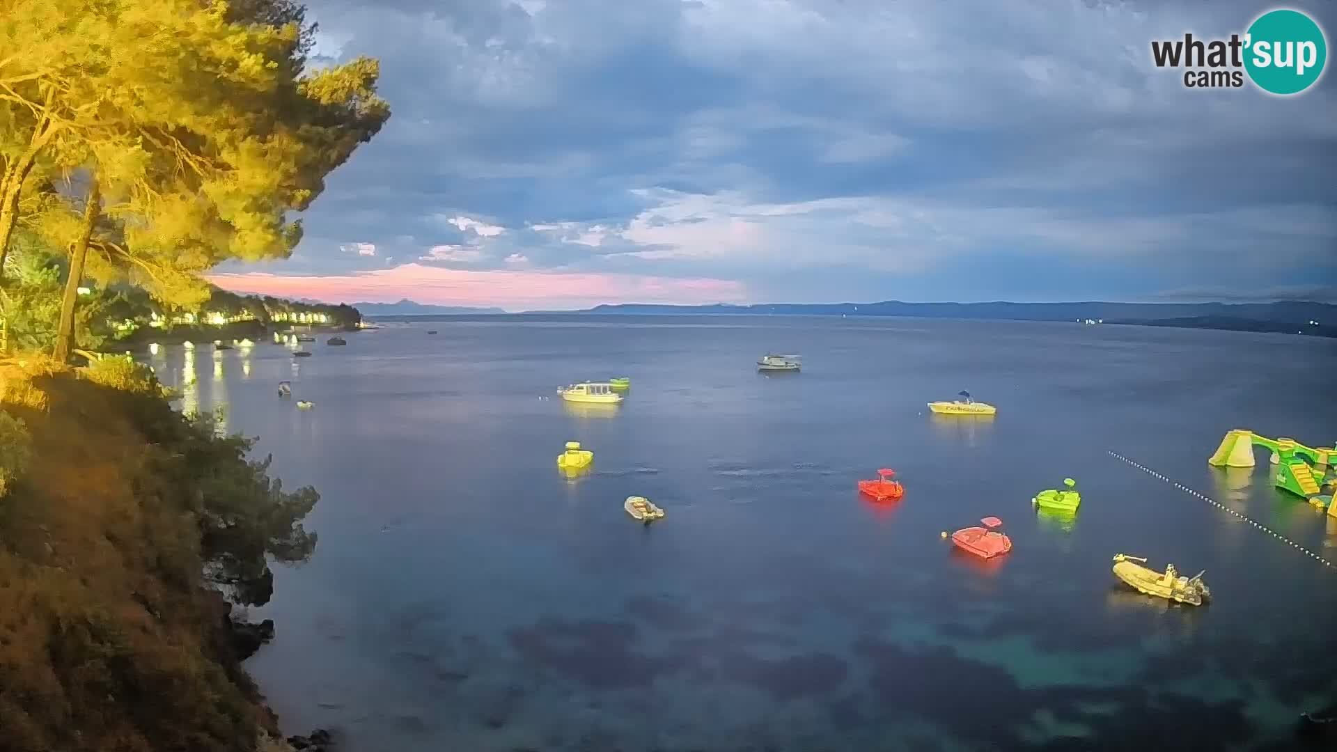 Web kamera Potočine Bol – Pogled uživo na plažu Borak, otok Brač