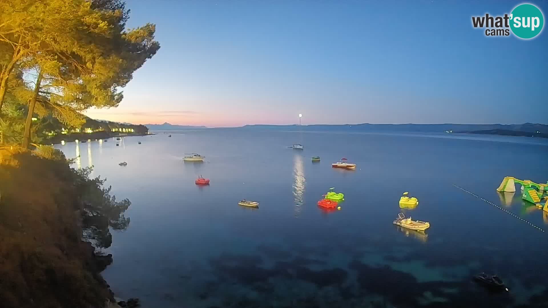 Web kamera Potočine Bol – Pogled uživo na plažu Borak, otok Brač