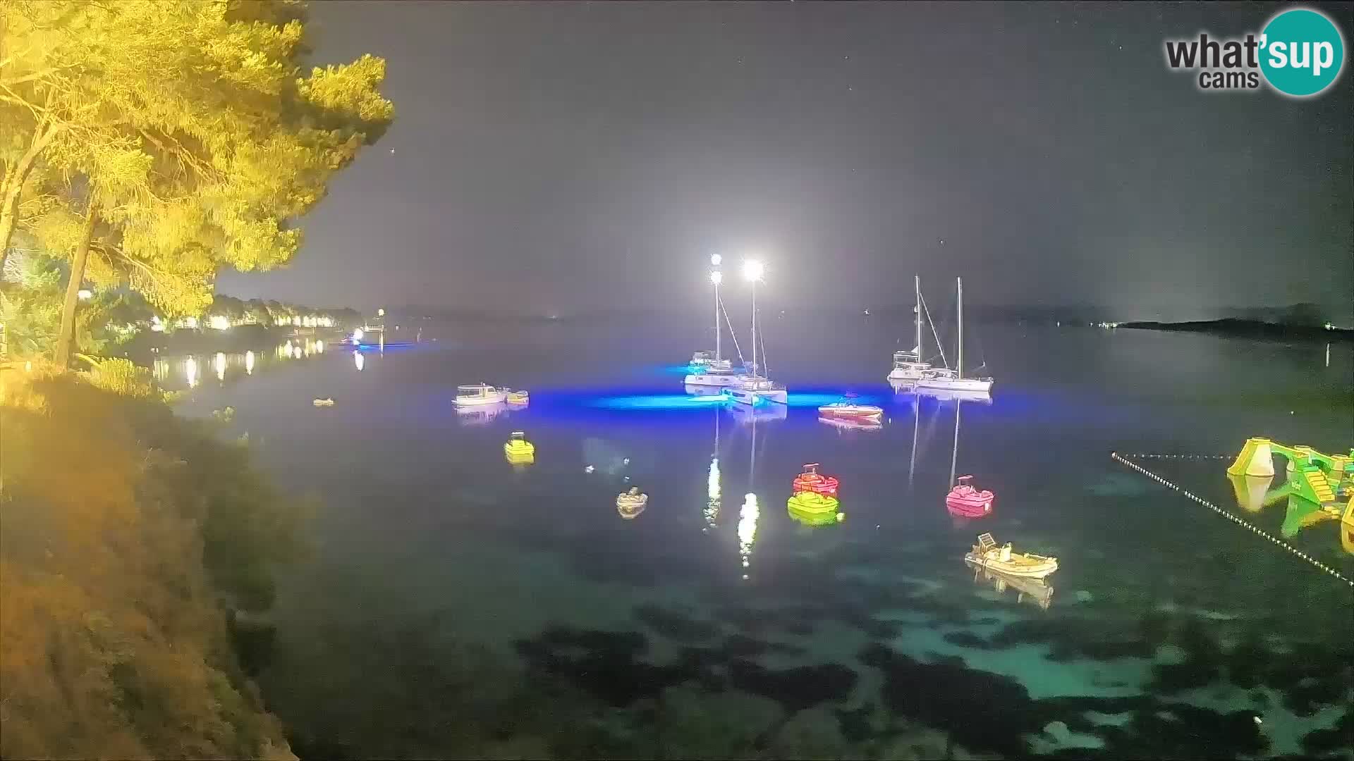 Web kamera Potočine Bol – Pogled uživo na plažu Borak, otok Brač