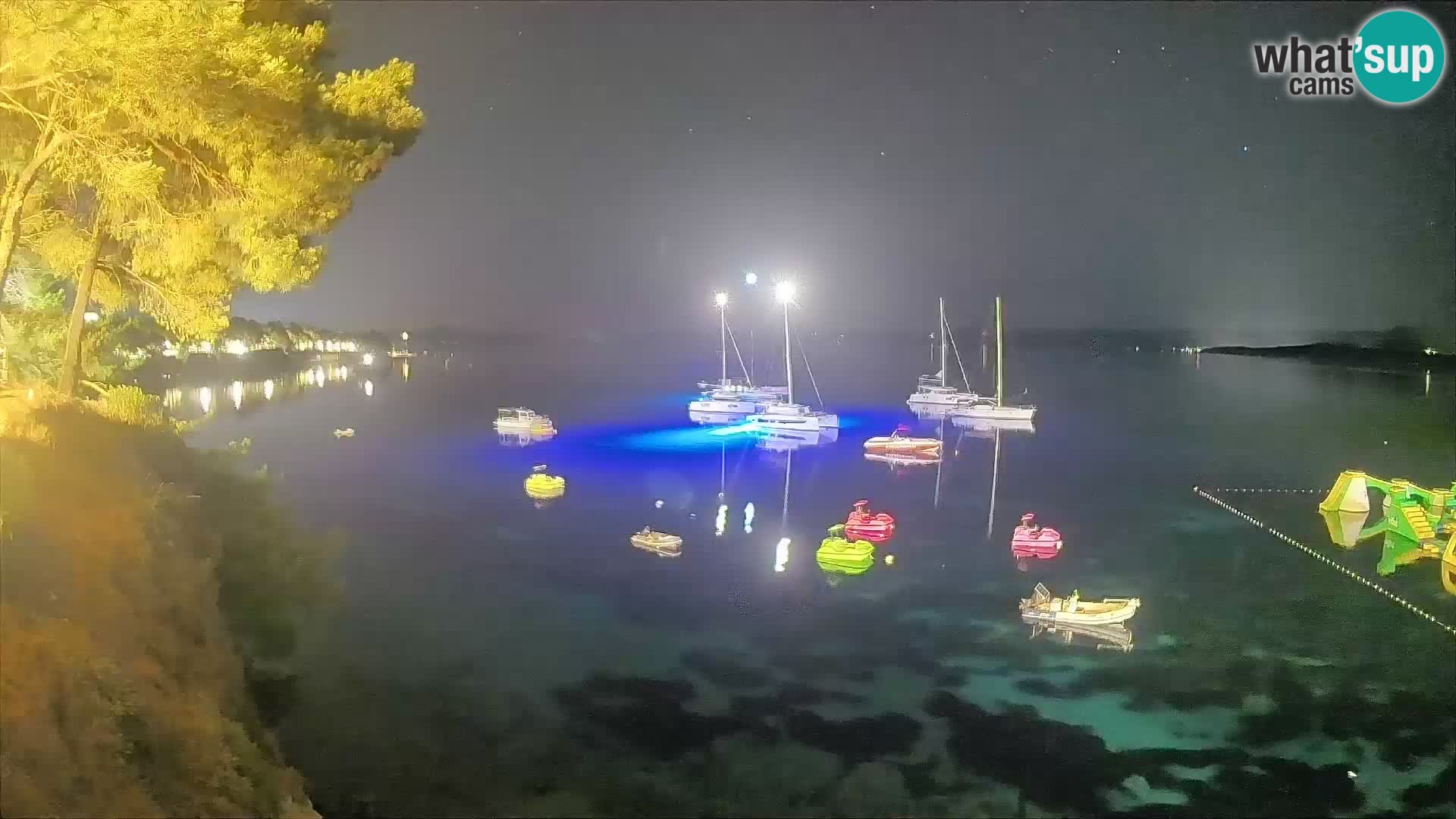 Webcam Spiaggia Potočine Bol – Vista live sulla spiaggia Borak, Isola di Brač