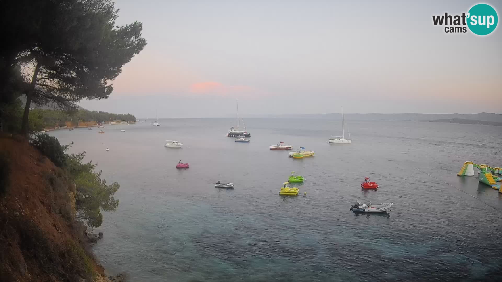 Web kamera Potočine Bol – Pogled uživo na plažu Borak, otok Brač