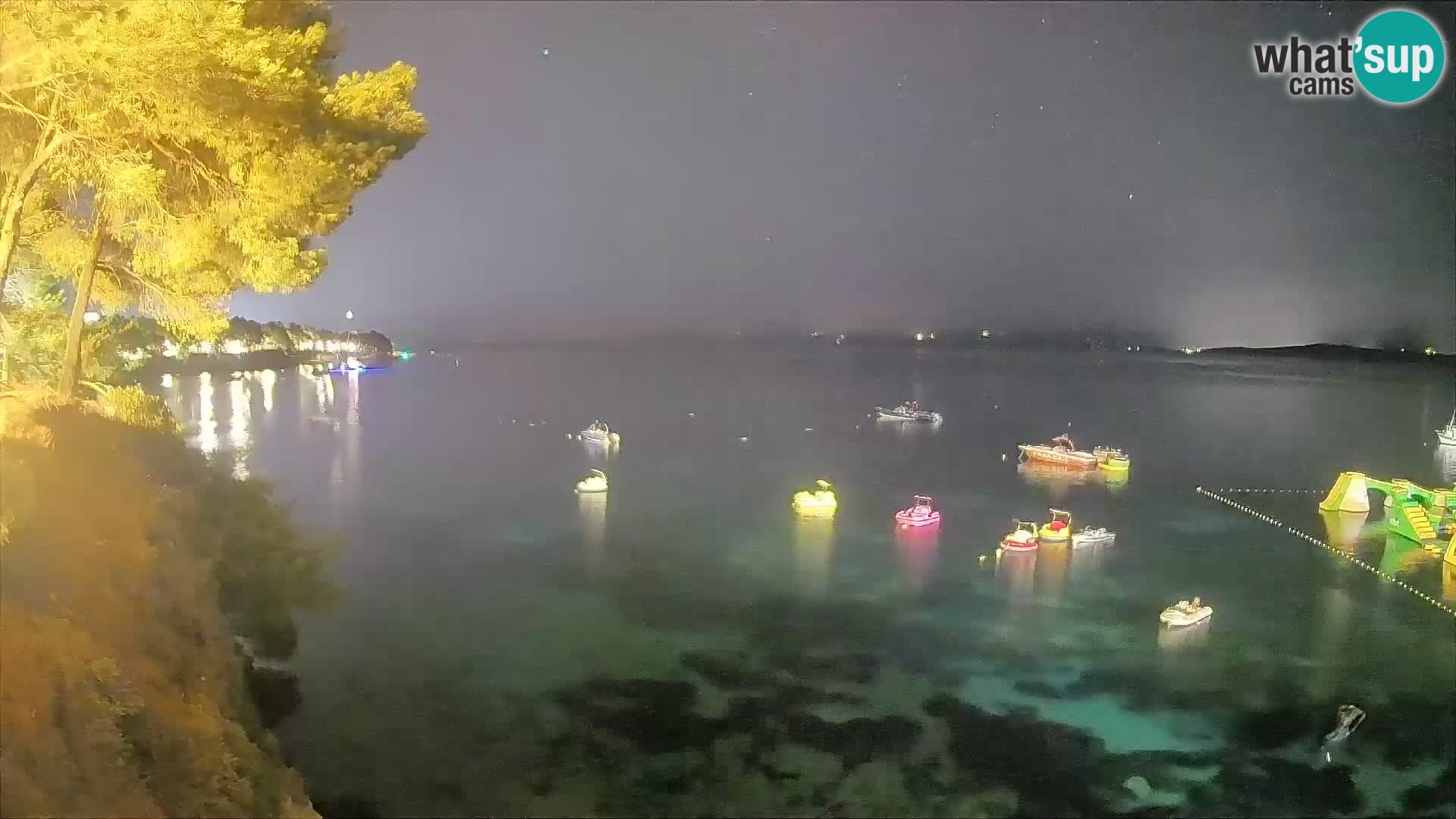 Webcam Spiaggia Potočine Bol – Vista live sulla spiaggia Borak, Isola di Brač
