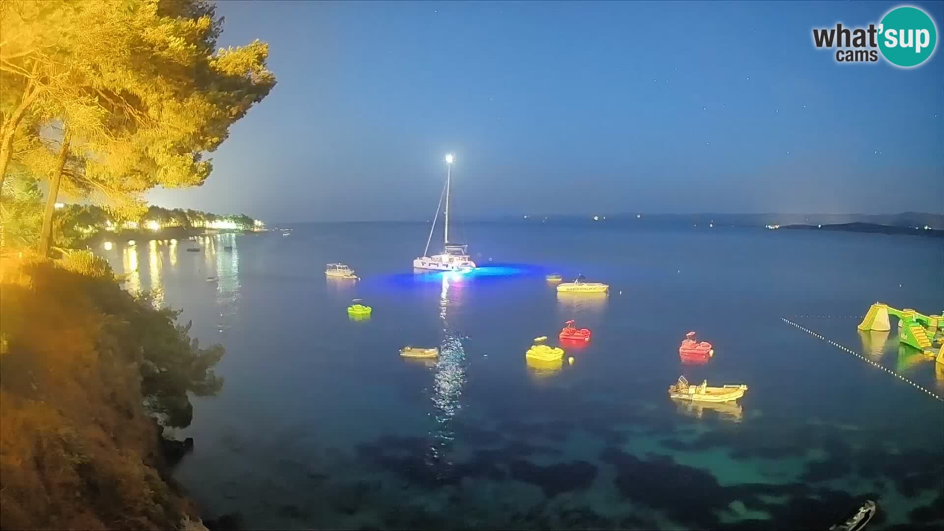 Web kamera Potočine Bol – Pogled uživo na plažu Borak, otok Brač