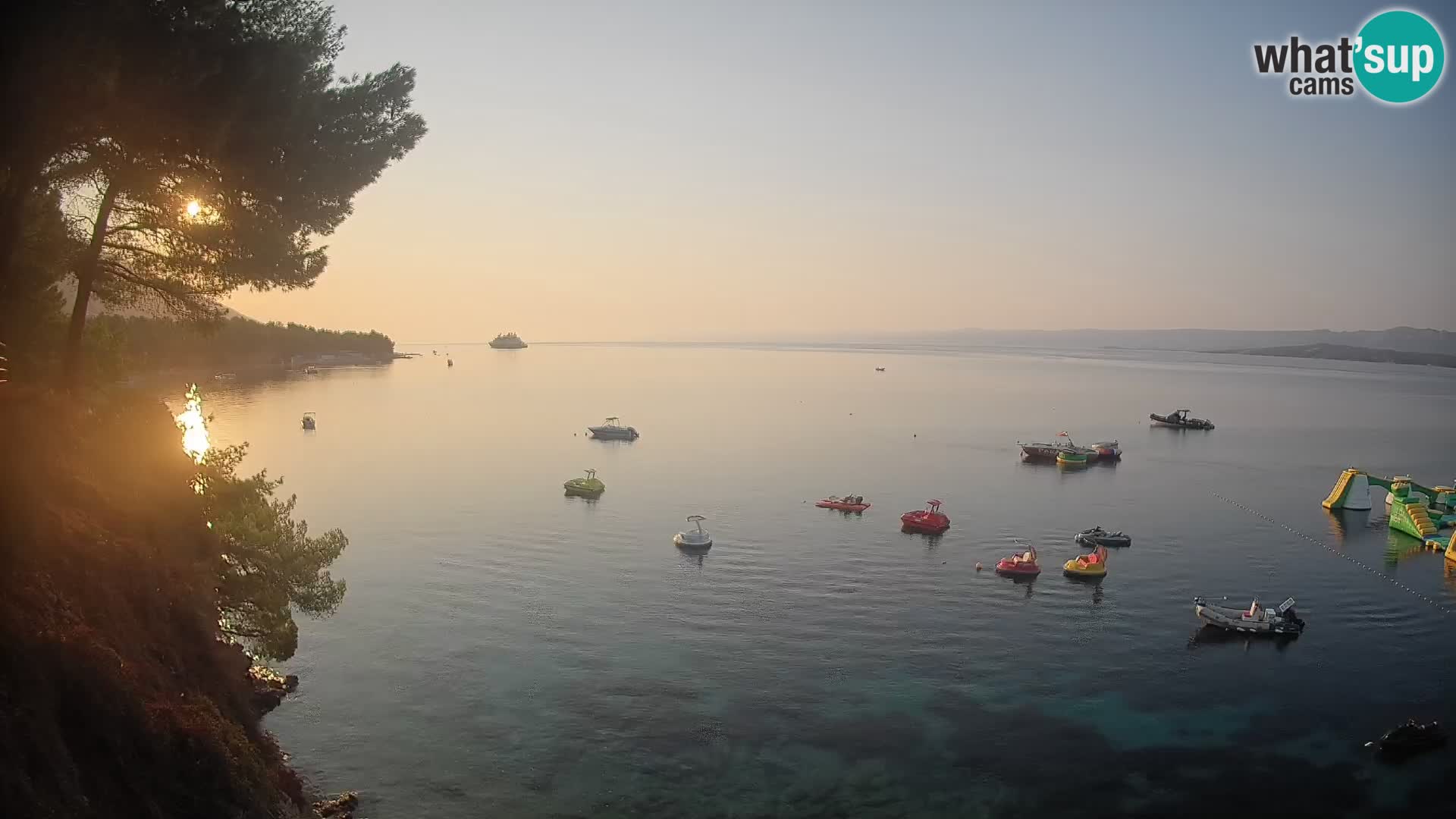 Webcam Spiaggia Potočine Bol – Vista live sulla spiaggia Borak, Isola di Brač