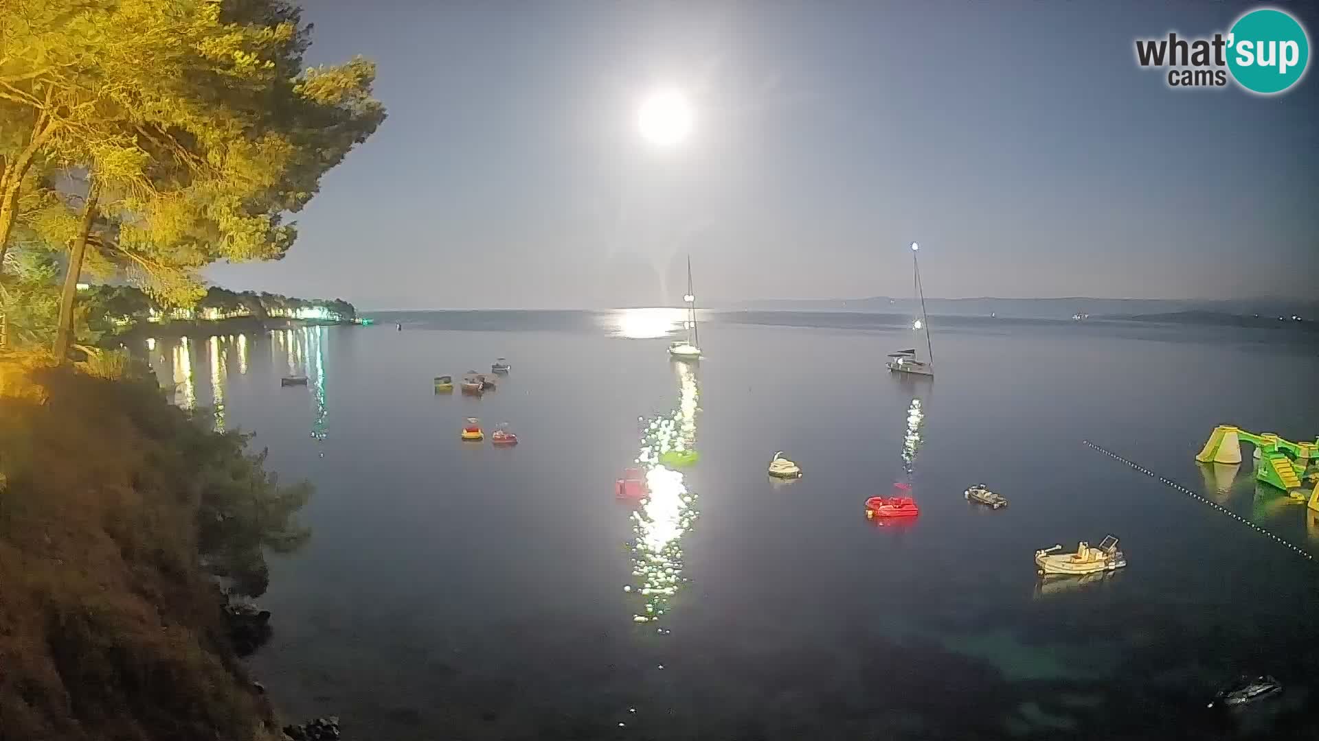 Webcam Playa Potočine Bol – Vista en vivo de Borak Beach, Isla de Brač