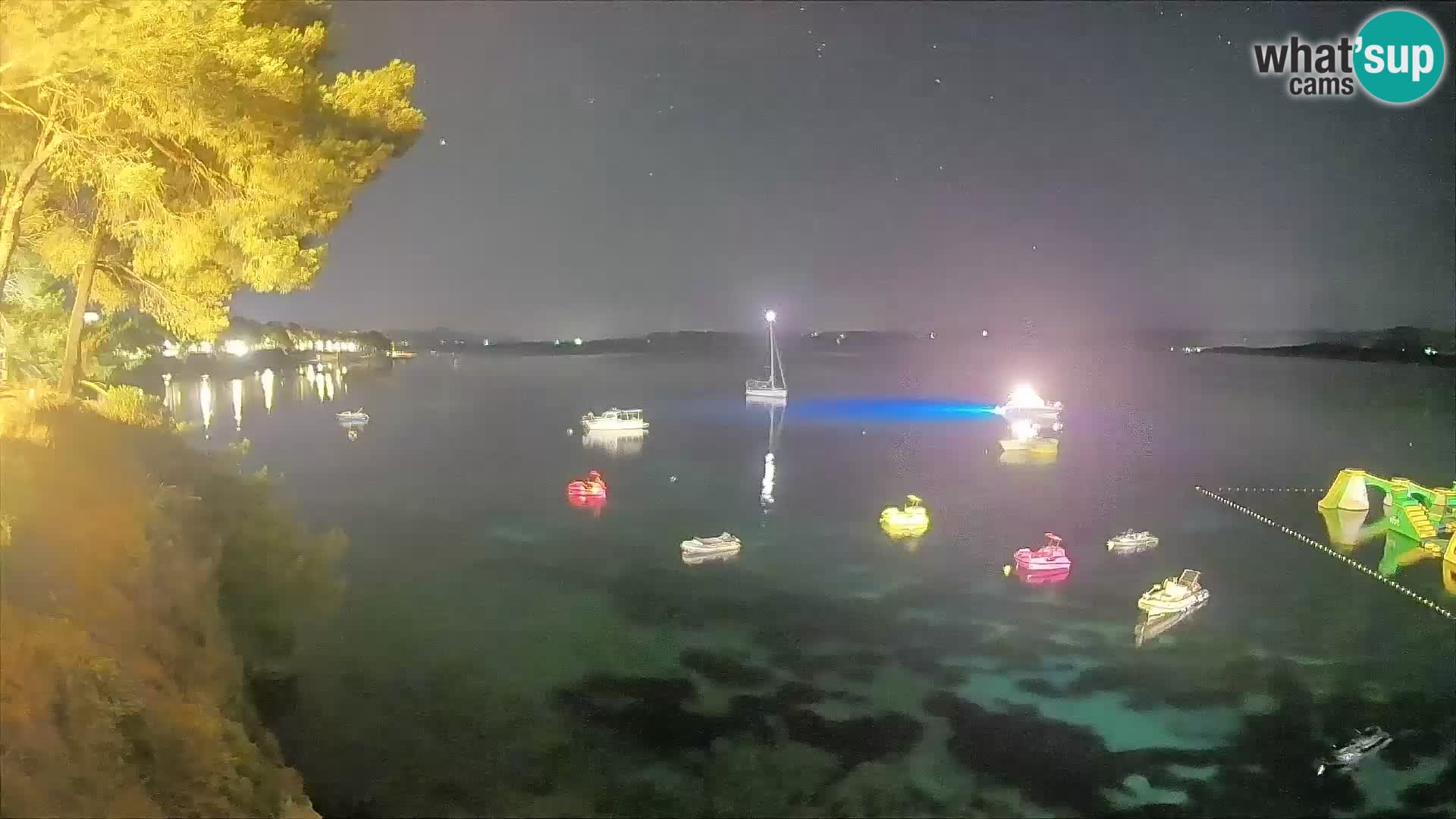 Webcam Spiaggia Potočine Bol – Vista live sulla spiaggia Borak, Isola di Brač