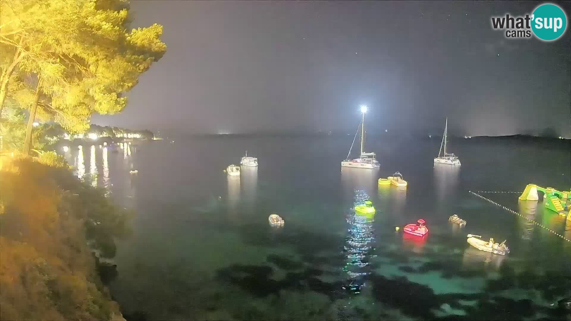 Webcam Playa Potočine Bol – Vista en vivo de Borak Beach, Isla de Brač