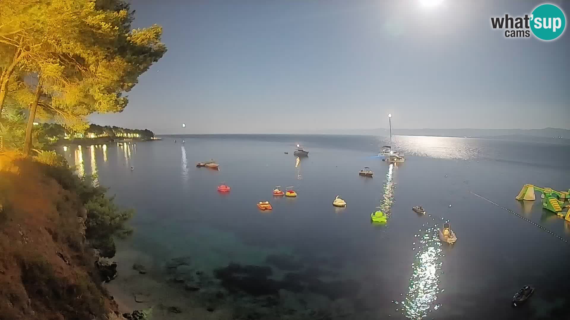 Webcam Spiaggia Potočine Bol – Vista live sulla spiaggia Borak, Isola di Brač