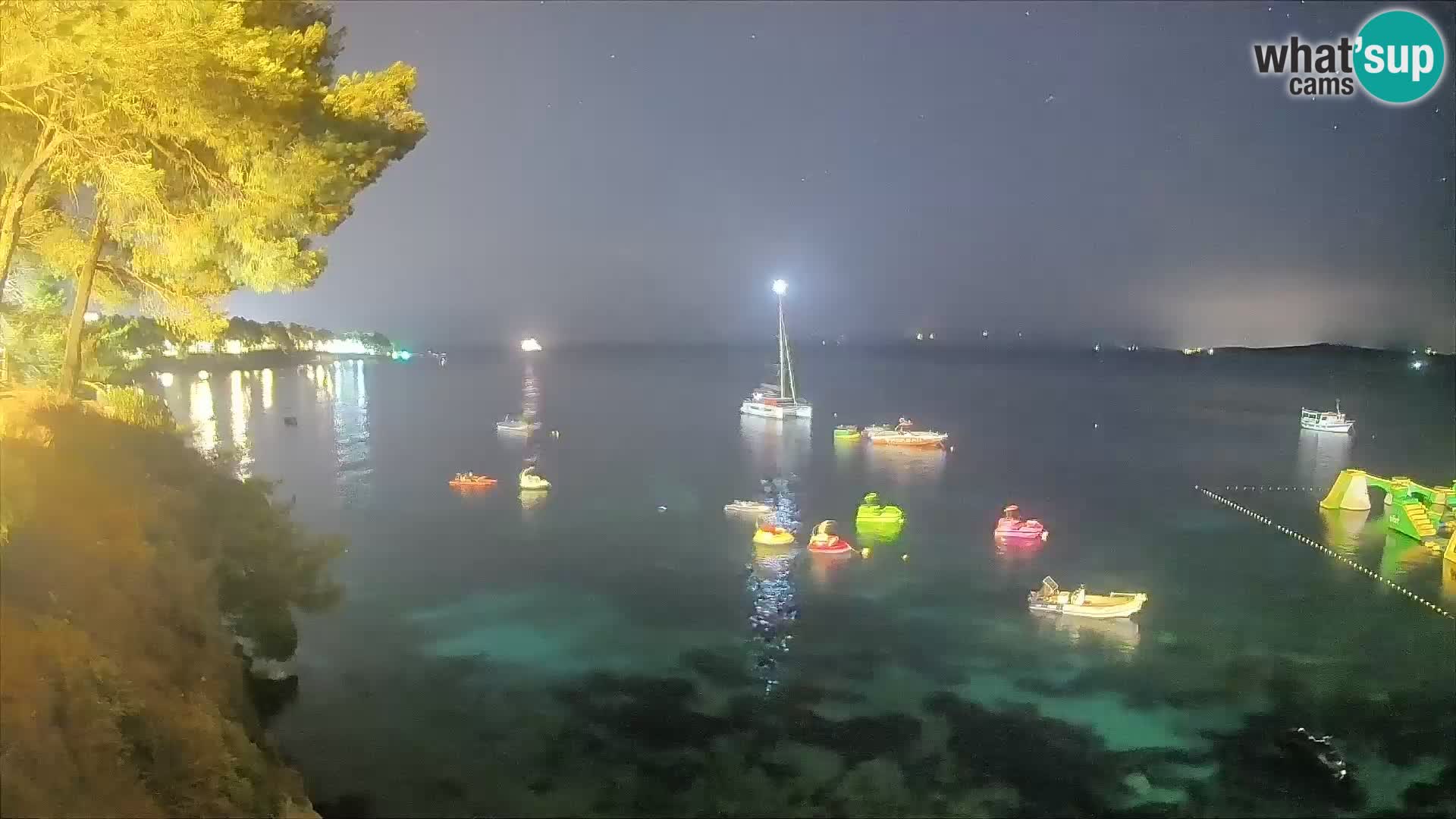 Webcam Spiaggia Potočine Bol – Vista live sulla spiaggia Borak, Isola di Brač