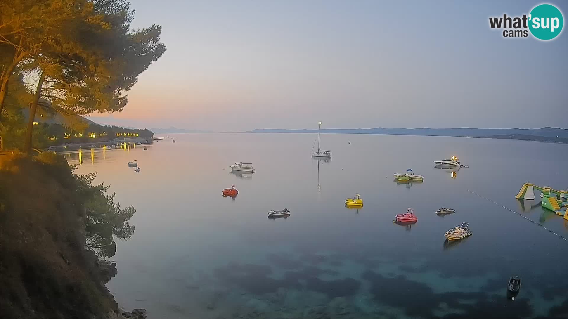 Webcam Spiaggia Potočine Bol – Vista live sulla spiaggia Borak, Isola di Brač