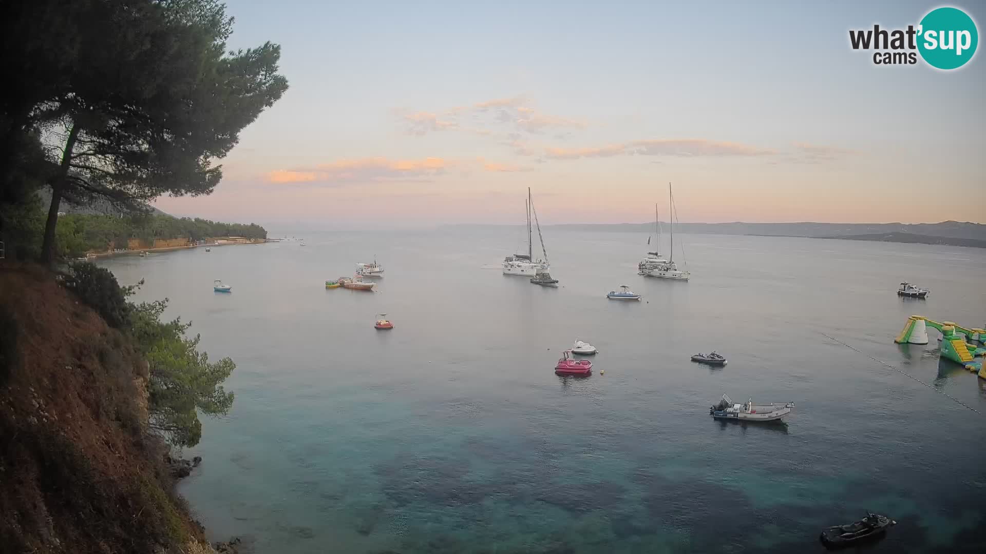 Web kamera Potočine Bol – Pogled uživo na plažu Borak, otok Brač