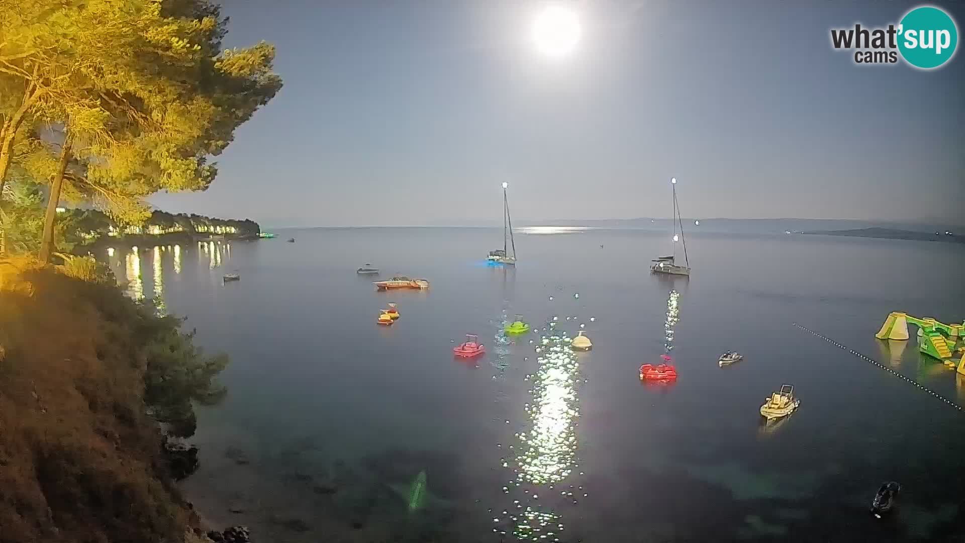 Webcam Spiaggia Potočine Bol – Vista live sulla spiaggia Borak, Isola di Brač