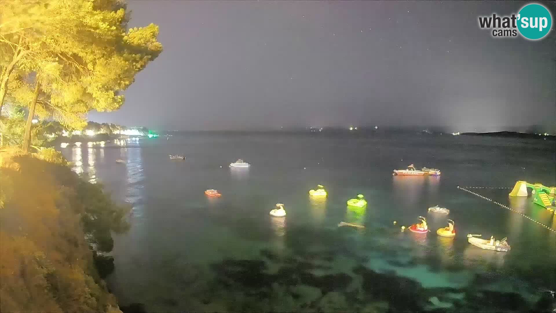 Webcam Spiaggia Potočine Bol – Vista live sulla spiaggia Borak, Isola di Brač