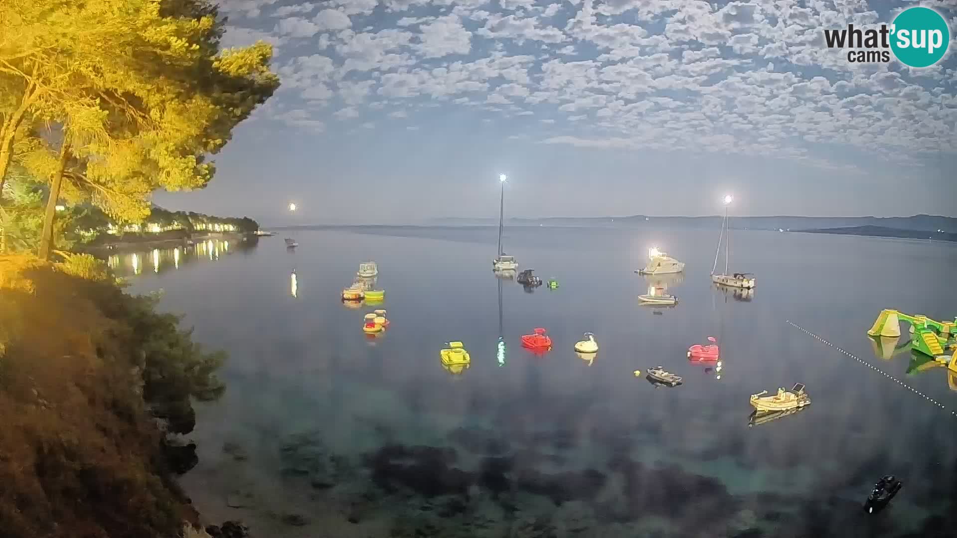 Webcam Spiaggia Potočine Bol – Vista live sulla spiaggia Borak, Isola di Brač
