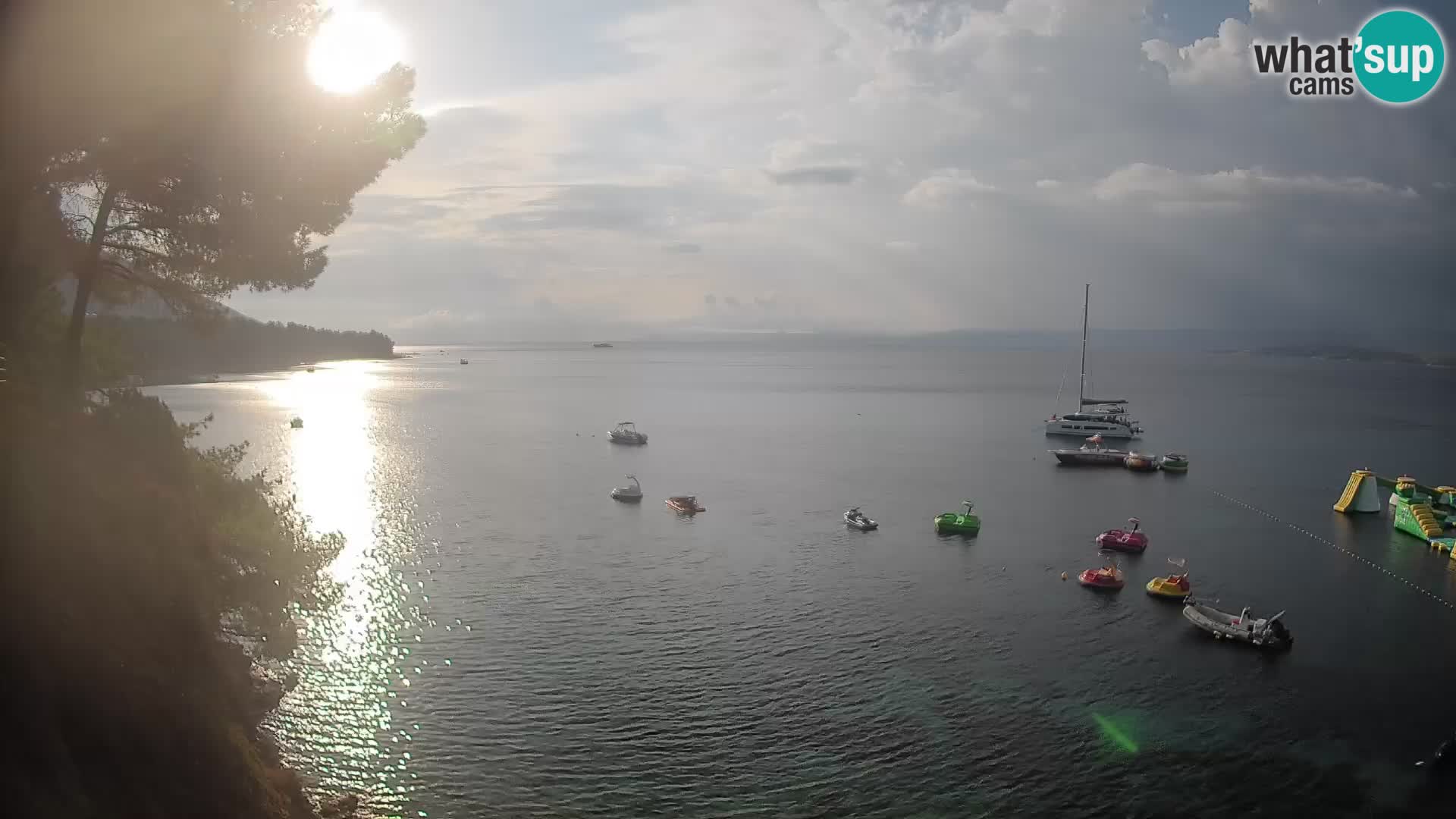 Web kamera Potočine Bol – Pogled uživo na plažu Borak, otok Brač