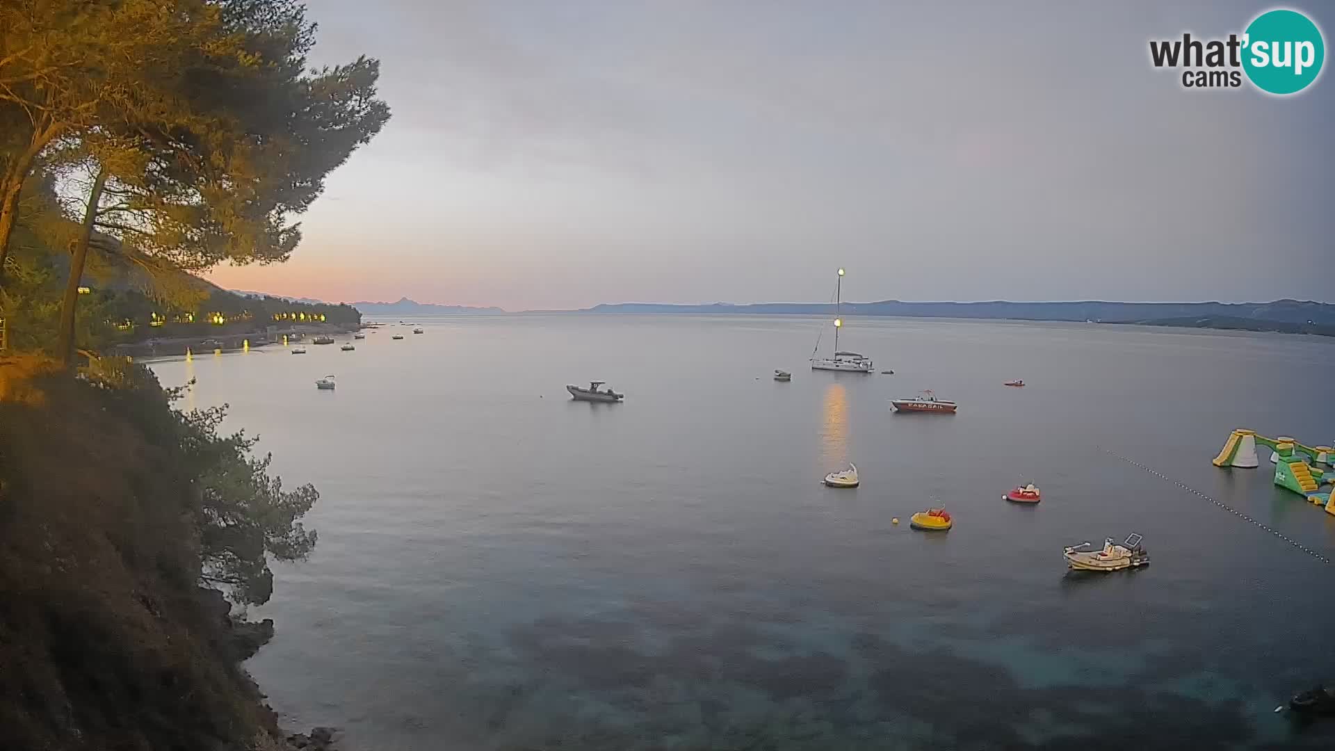Webcam Spiaggia Potočine Bol – Vista live sulla spiaggia Borak, Isola di Brač