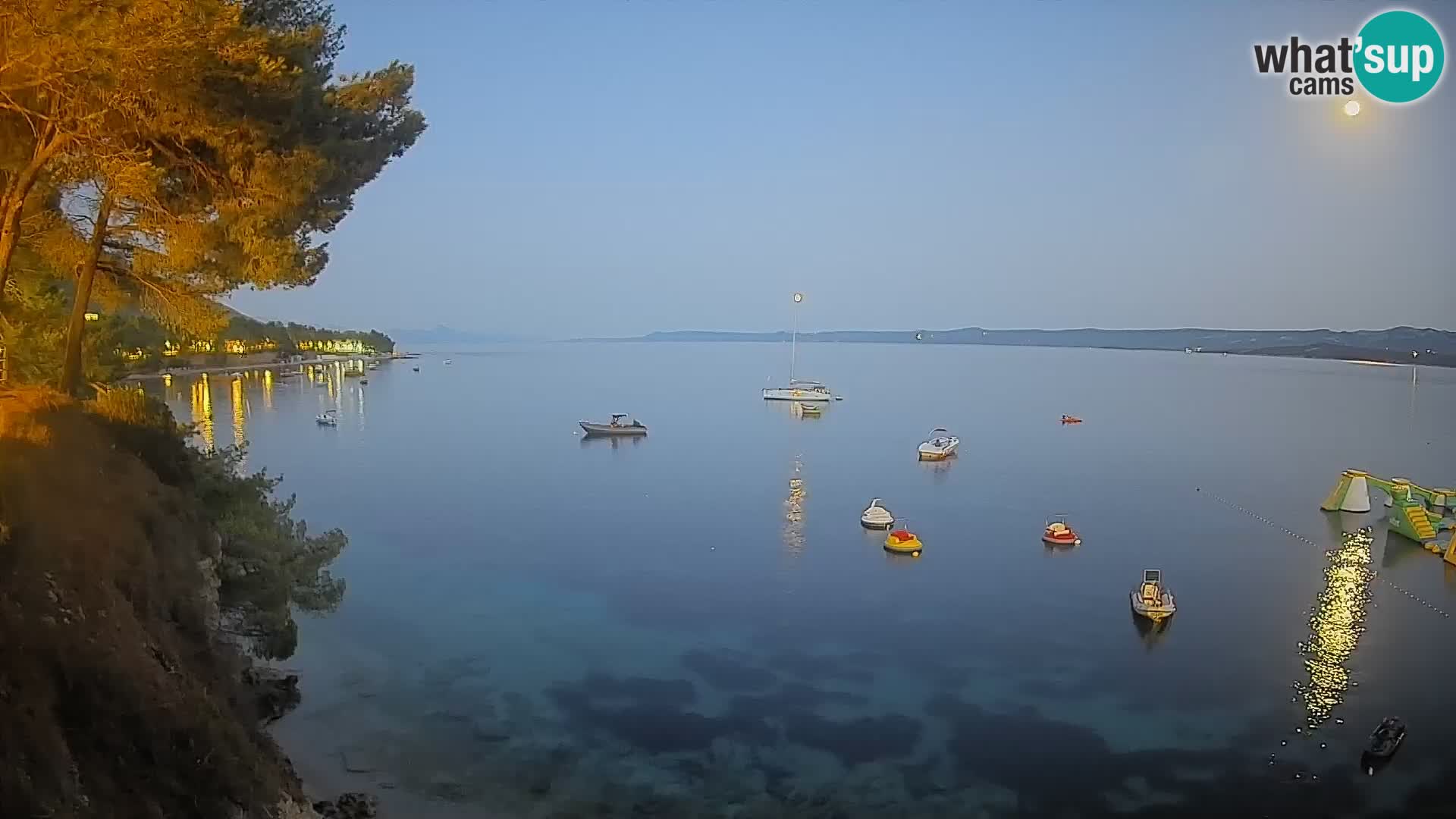 Webcam Spiaggia Potočine Bol – Vista live sulla spiaggia Borak, Isola di Brač