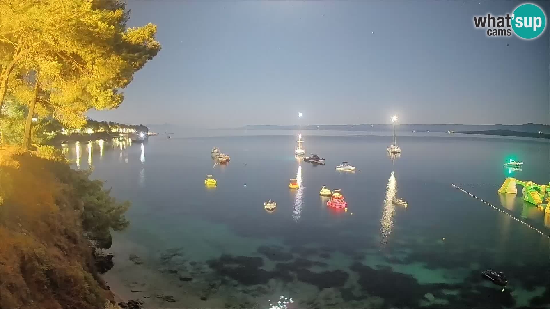 Web kamera Potočine Bol – Pogled uživo na plažu Borak, otok Brač