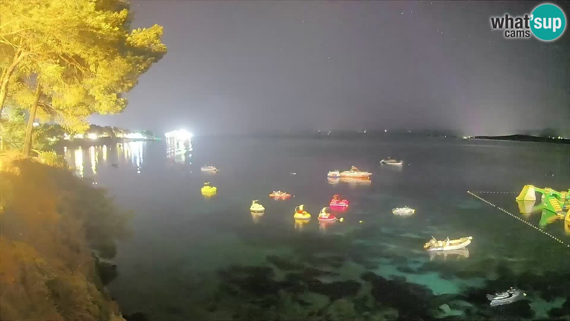 Webcam Spiaggia Potočine Bol – Vista live sulla spiaggia Borak, Isola di Brač