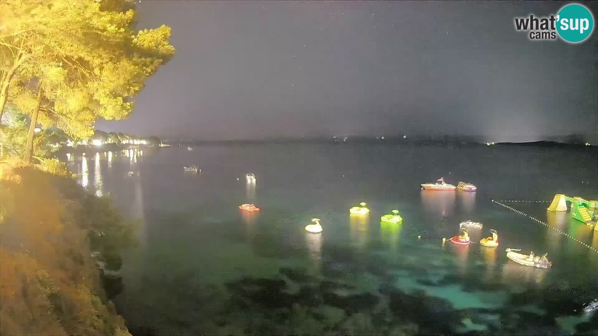 Web kamera Potočine Bol – Pogled uživo na plažu Borak, otok Brač