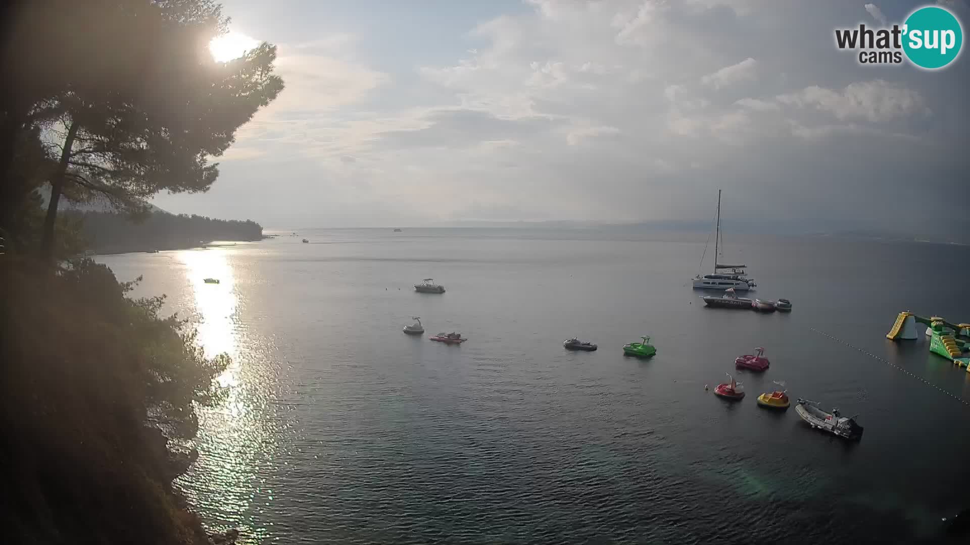 Webcam Spiaggia Potočine Bol – Vista live sulla spiaggia Borak, Isola di Brač