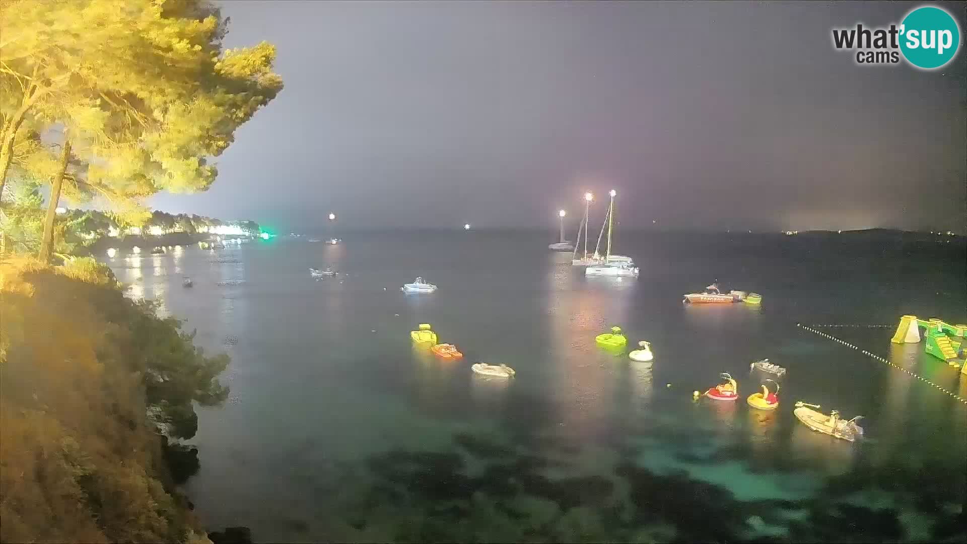 Webcam Playa Potočine Bol – Vista en vivo de Borak Beach, Isla de Brač