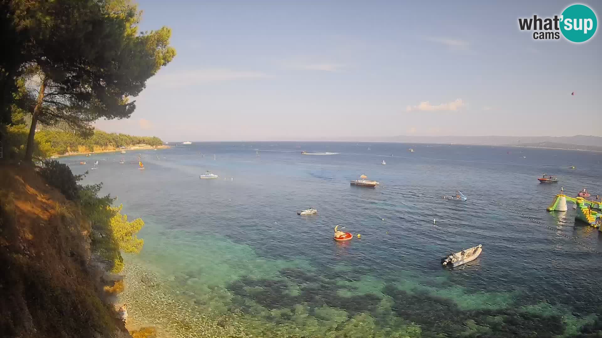 Spletna kamera Plaža Potočine Bol – Pogled v živo na plažo Borak, otok Brač