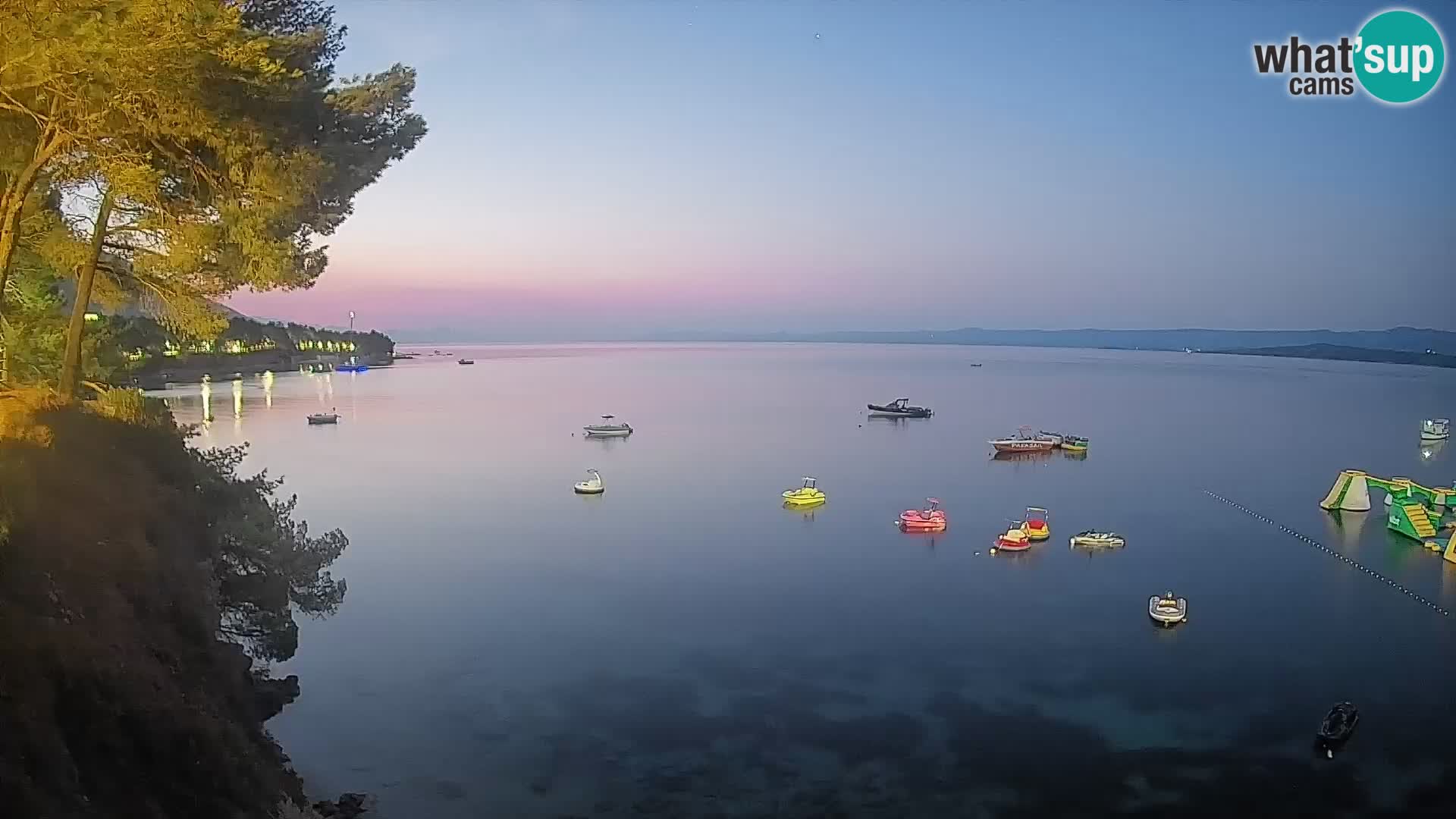 Webcam Spiaggia Potočine Bol – Vista live sulla spiaggia Borak, Isola di Brač