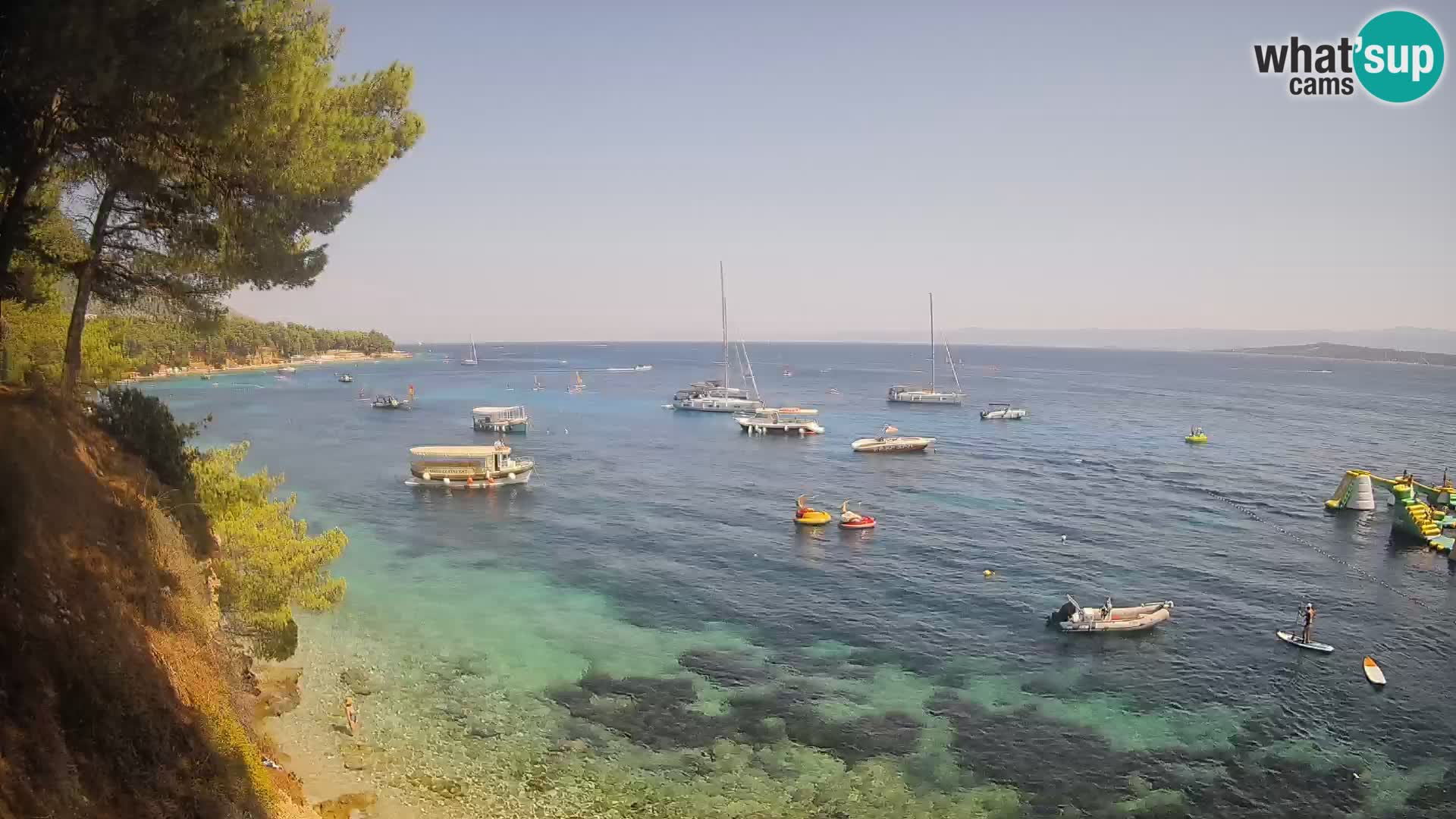 Spletna kamera Plaža Potočine Bol – Pogled v živo na plažo Borak, otok Brač