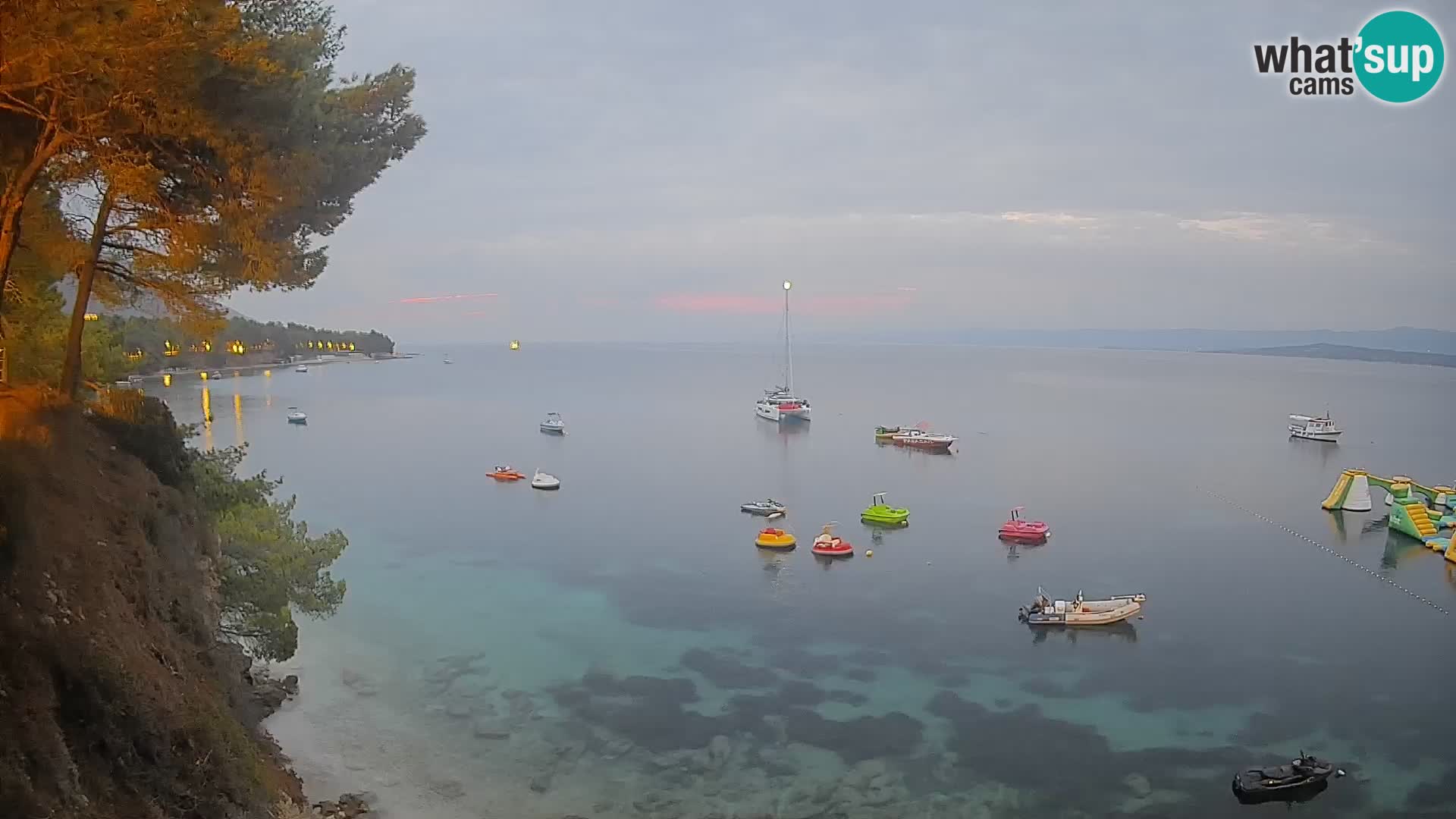 Webcam Spiaggia Potočine Bol – Vista live sulla spiaggia Borak, Isola di Brač