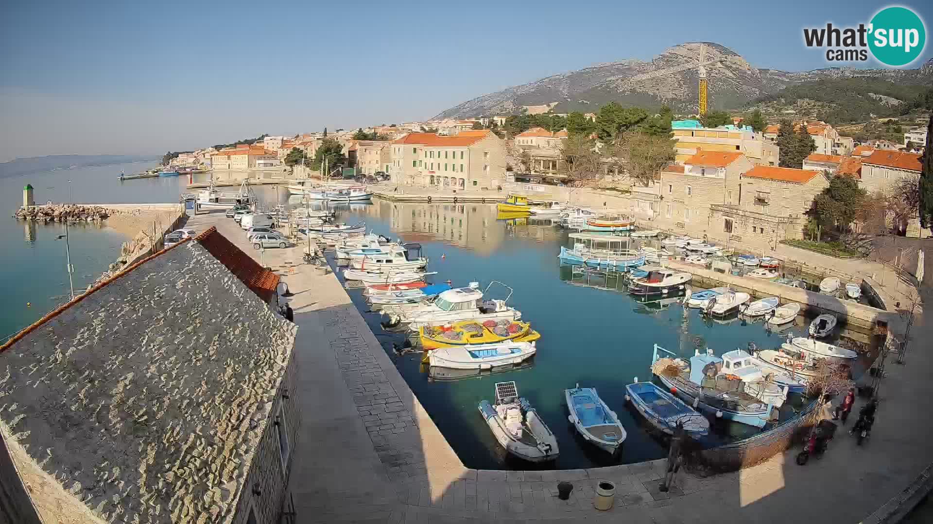 Webcam Bol Hafen – Liveblick auf Bol Riva & Marina