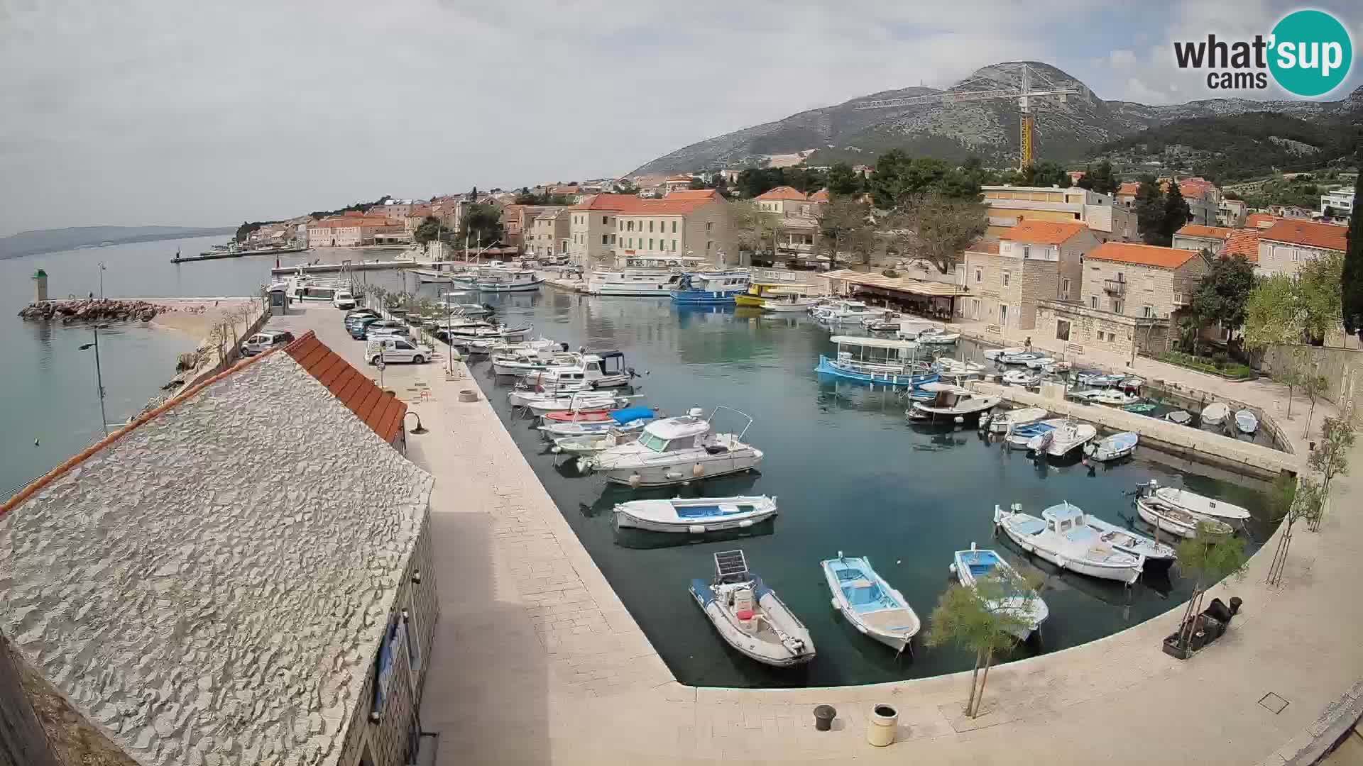 Webcam Bol Harbour – Live View of Bol Riva & Marina