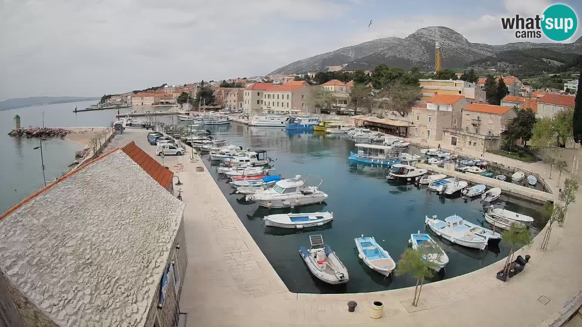 Webcam Bol Harbour – Live View of Bol Riva & Marina
