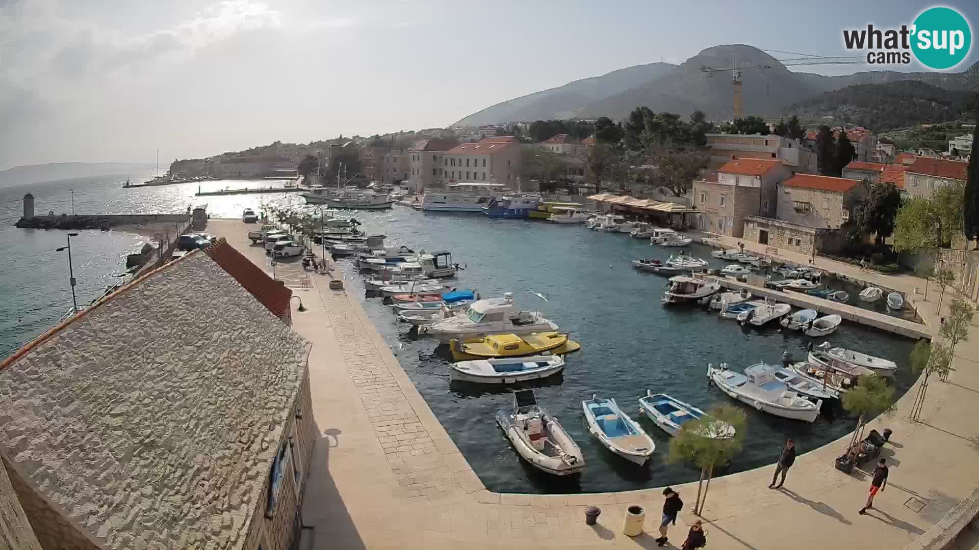 Webcam Bol Harbour – Live View of Bol Riva & Marina