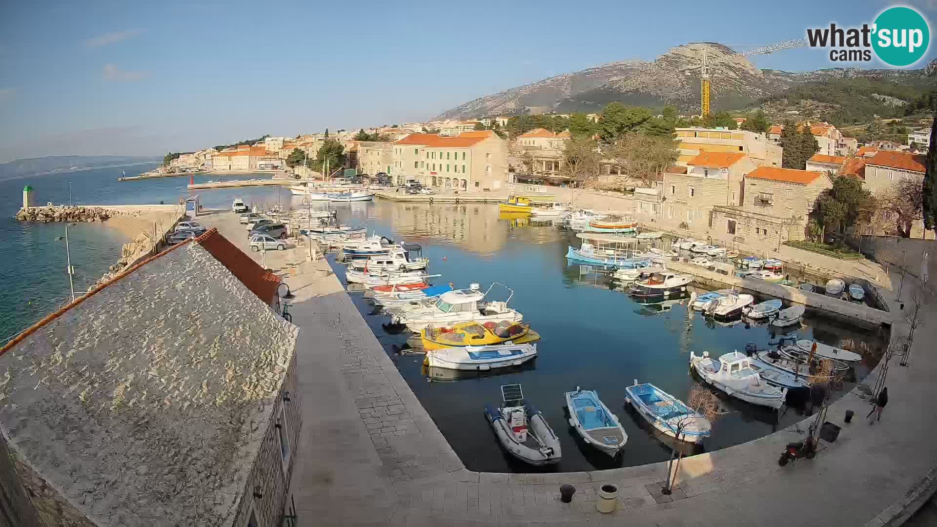 Webcam Bol Hafen – Liveblick auf Bol Riva & Marina