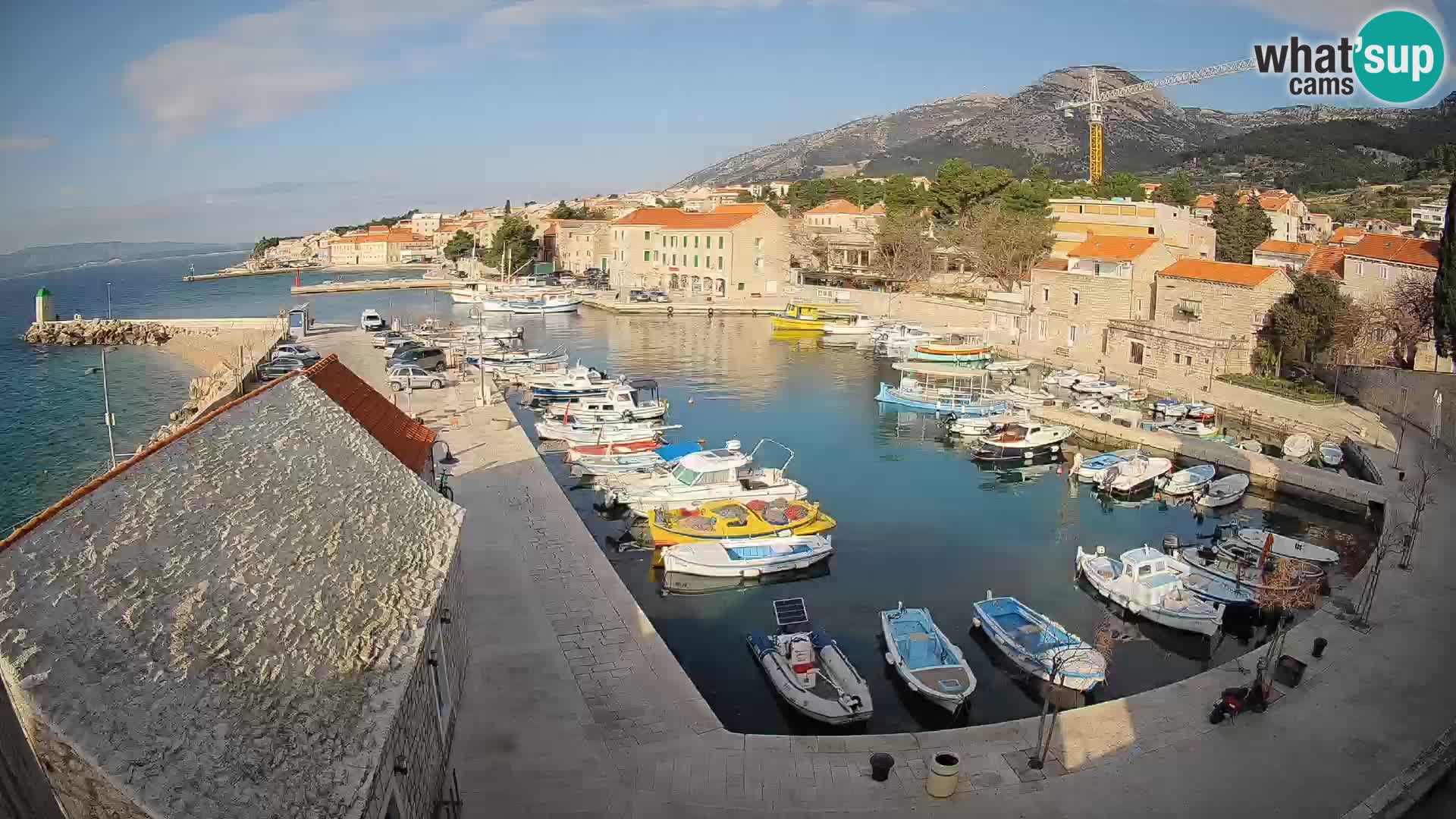 Webcam Bol Harbour – Live View of Bol Riva & Marina