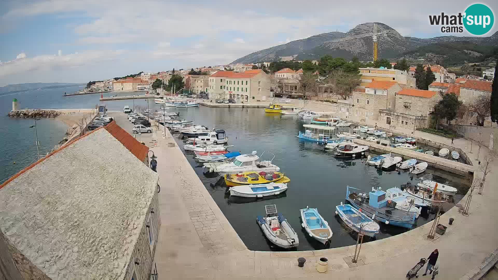 Webcam Bol Hafen – Liveblick auf Bol Riva & Marina