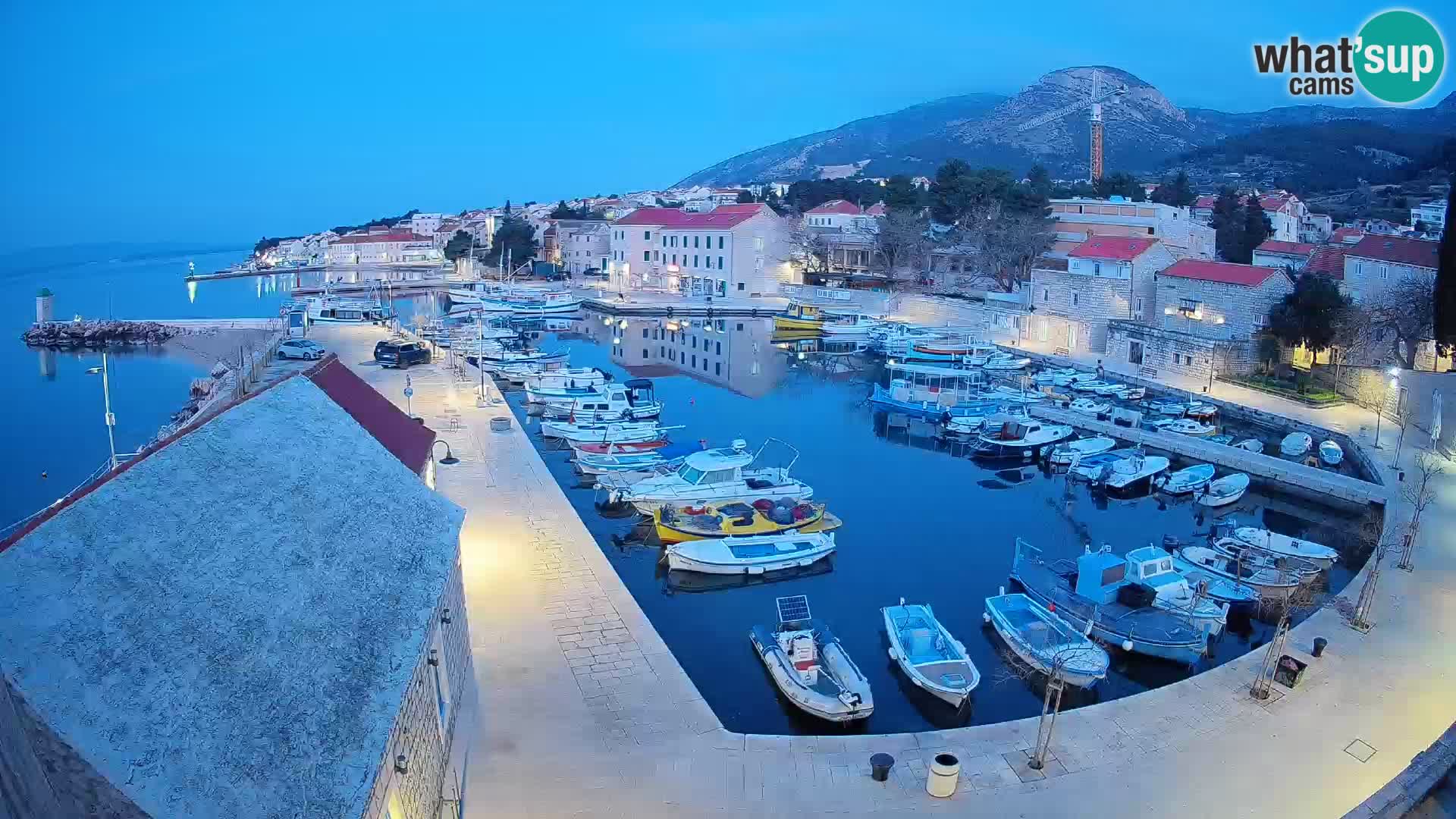 Webcam Bol Harbour – Live View of Bol Riva & Marina