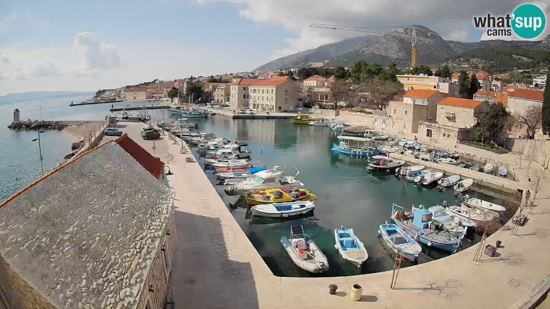 Webcam Bol Harbour – Live View of Bol Riva & Marina
