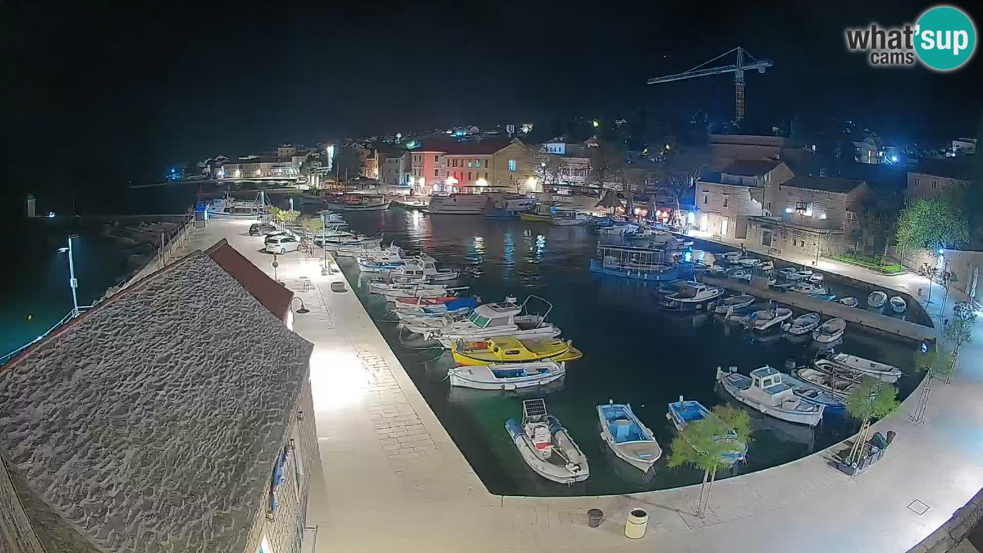 Webcam Bol Harbour – Live View of Bol Riva & Marina